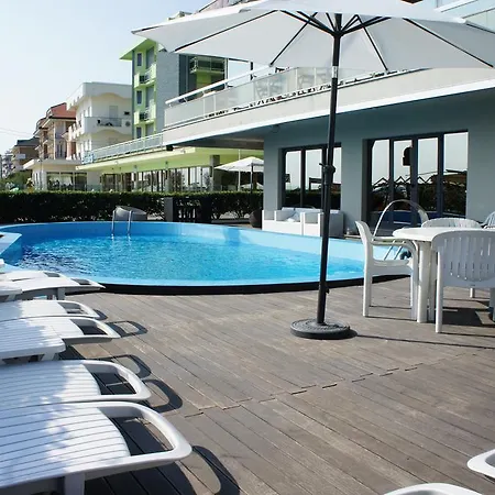 Ermitage Hotel 4*