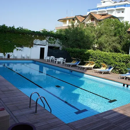 Ermitage Hotel 4*