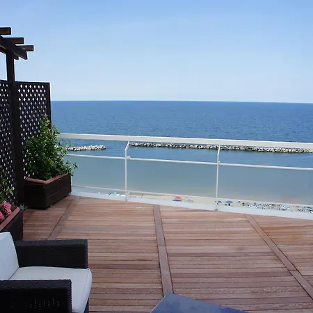 Ermitage Hotel 4*